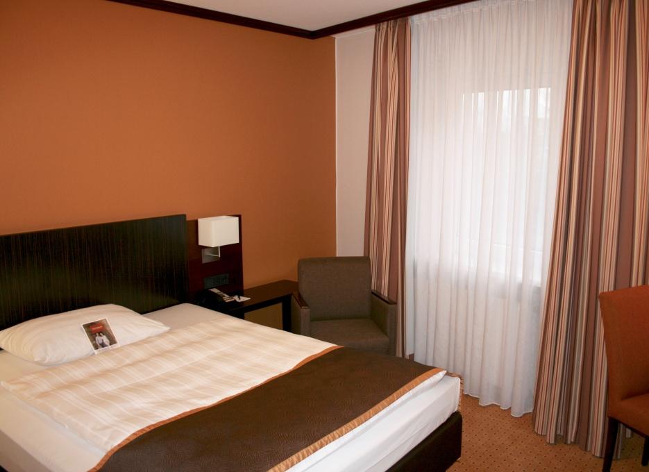 Trans World Hotel Donauwelle Linz Exterior foto