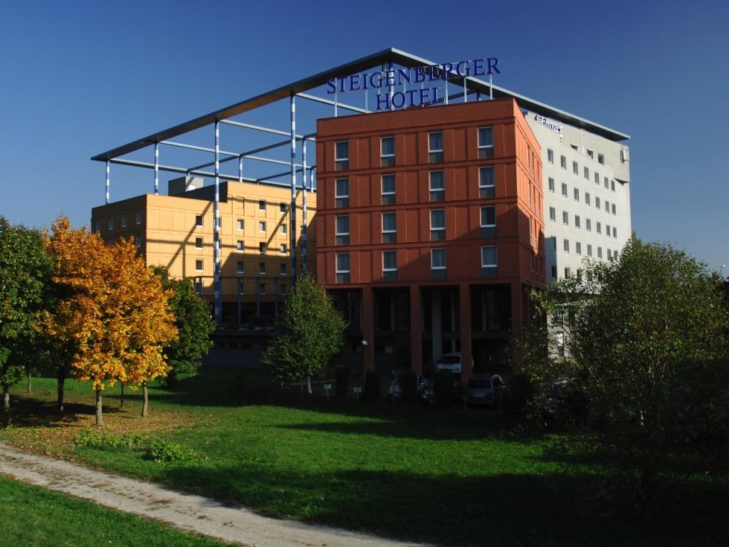 Trans World Hotel Donauwelle Linz Exterior foto