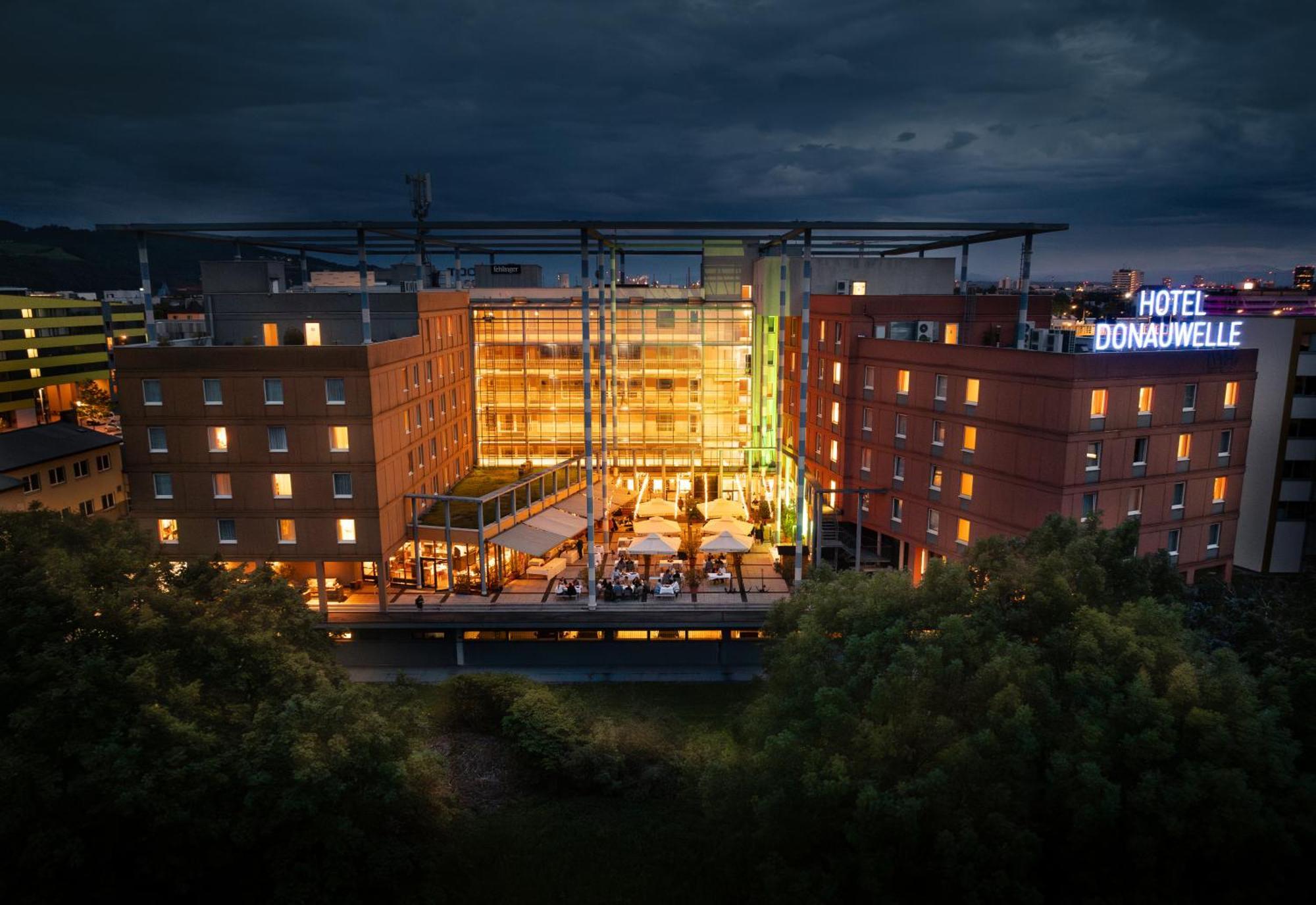 Trans World Hotel Donauwelle Linz Exterior foto