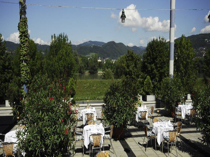 Trans World Hotel Donauwelle Linz Restaurante foto
